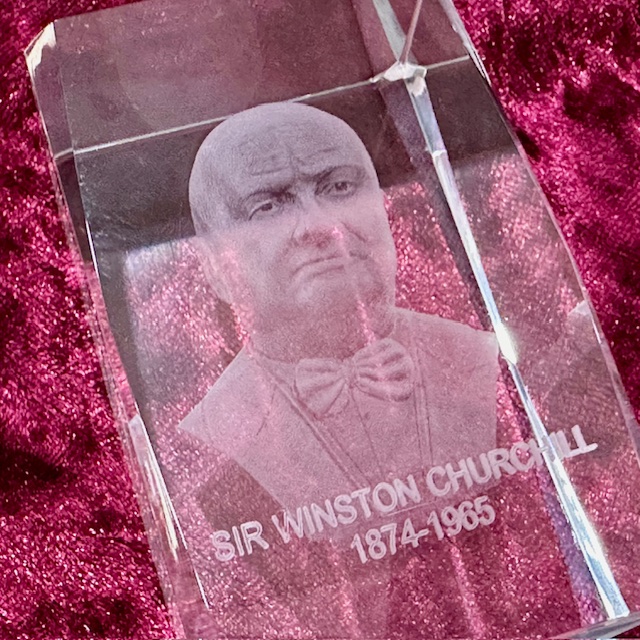 Ref: XXX - Cased Sir Winston Churchill (1874-1965) Holographic Glass Paper Weight.